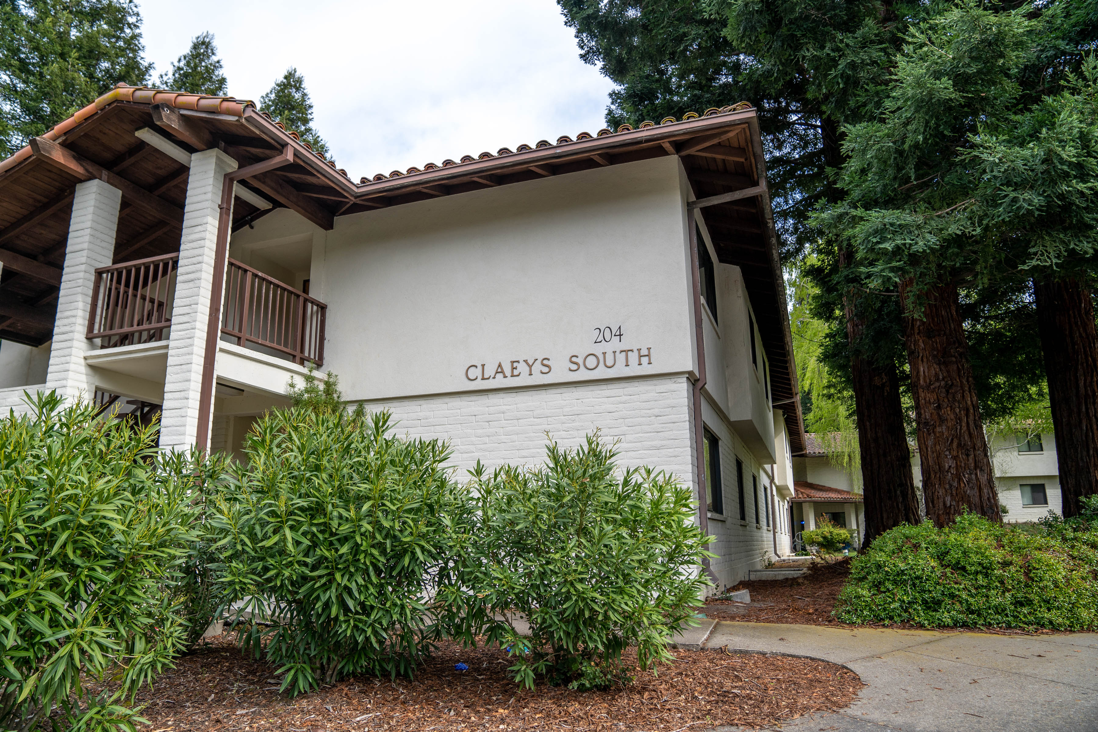 Claeys Hall South
