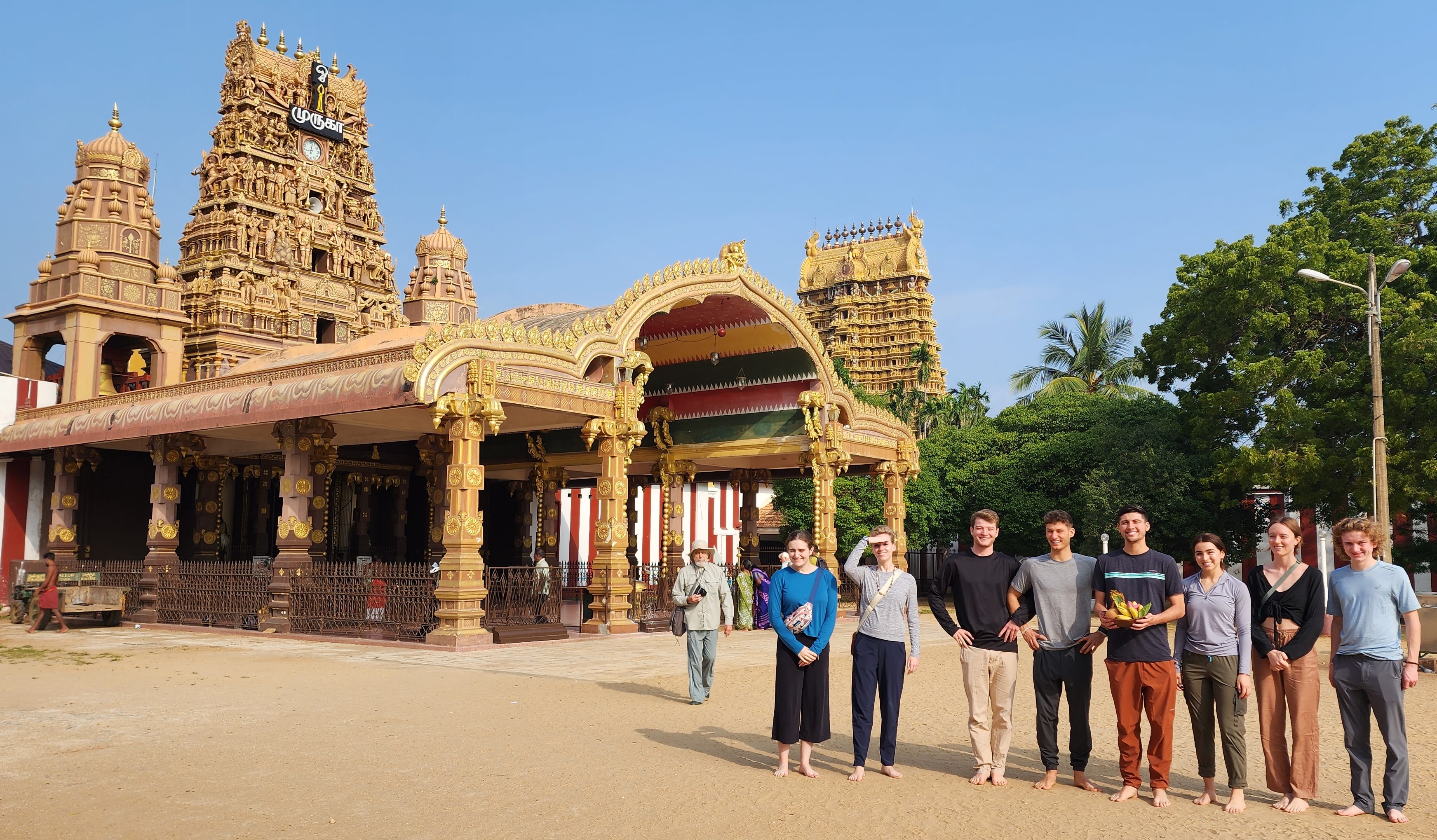 Gael students in Sri Lanka