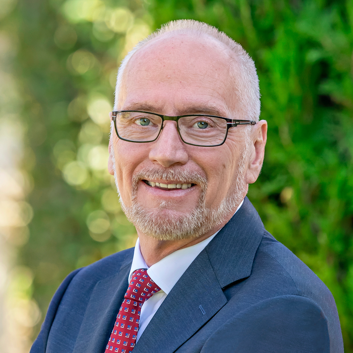 Headshot photo of Saint Mary's faculty Jan Warhuus