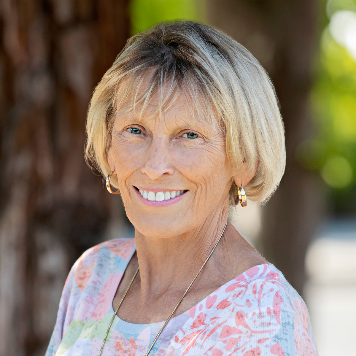 Headshot photo of Saint Mary's faculty Linda Herkenhoff