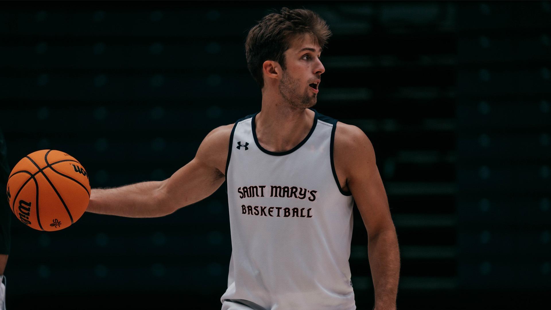 Augustas Marciulionis on the court