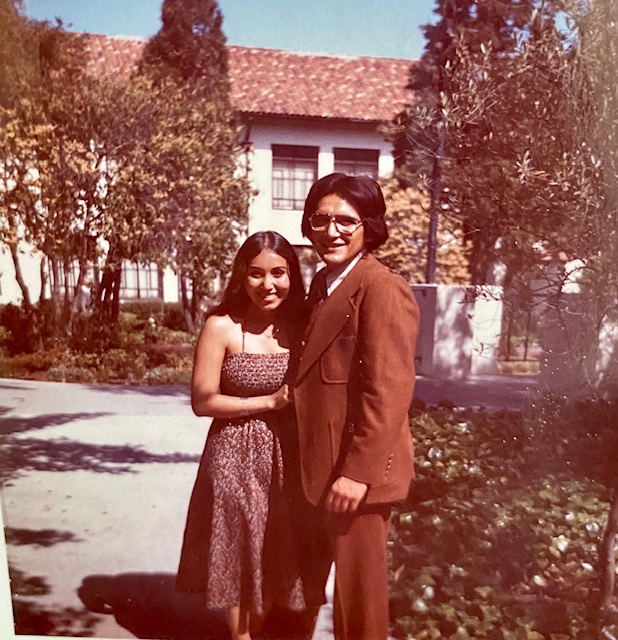 Elizabeth Sandoval '76 and Miguel Gonzales '76