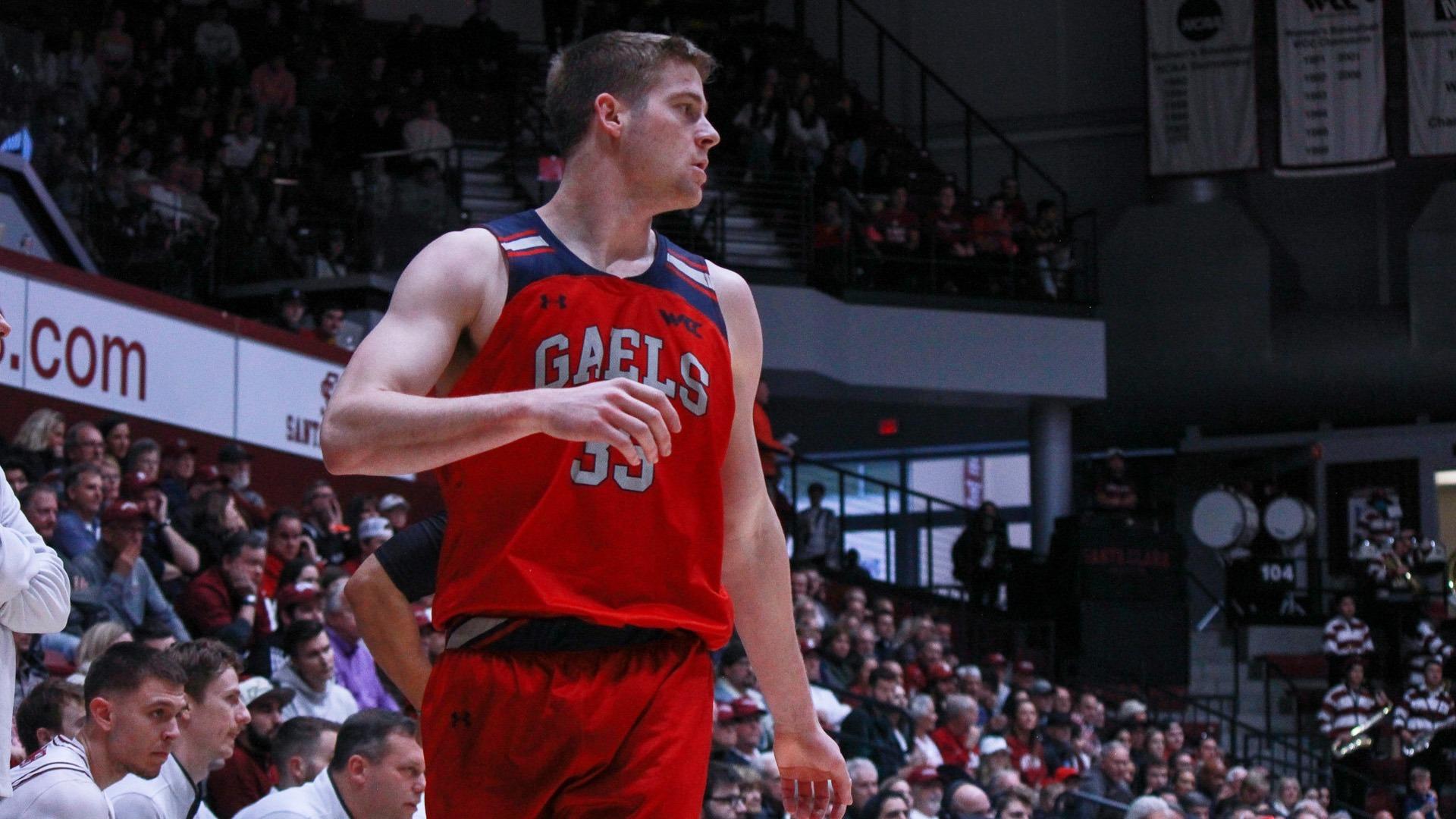 Men's Basketball Player Luke Barrett plays against Santa Clara in January 2024