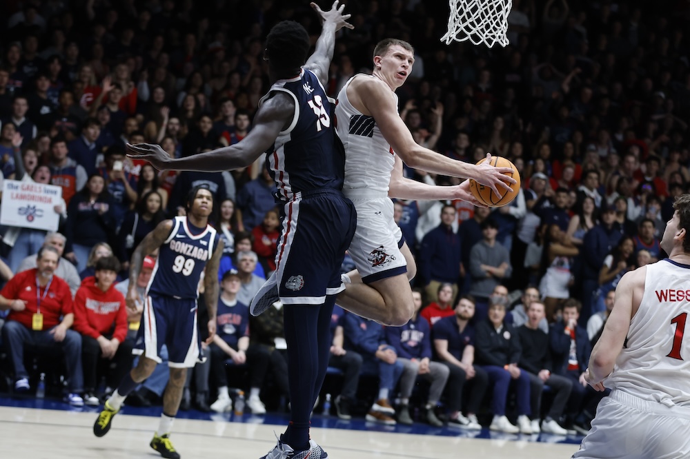 men's basketball player Paulius Marauskas shoots against Gonzaga on February 1, 2025