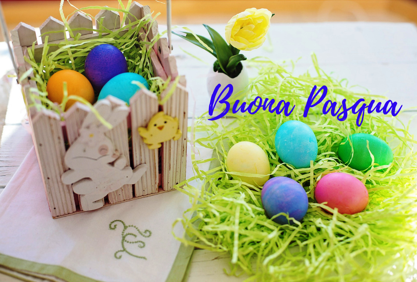Buona Pasqua! with Easter eggs