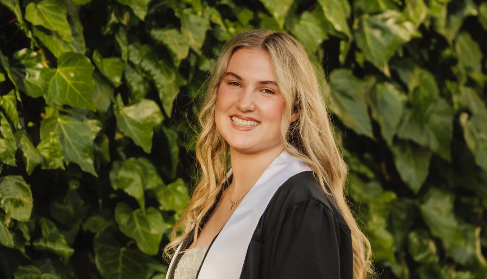 Gracie Martin '25 headshot by greenery