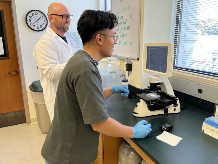 Two Biotech students in the lab.