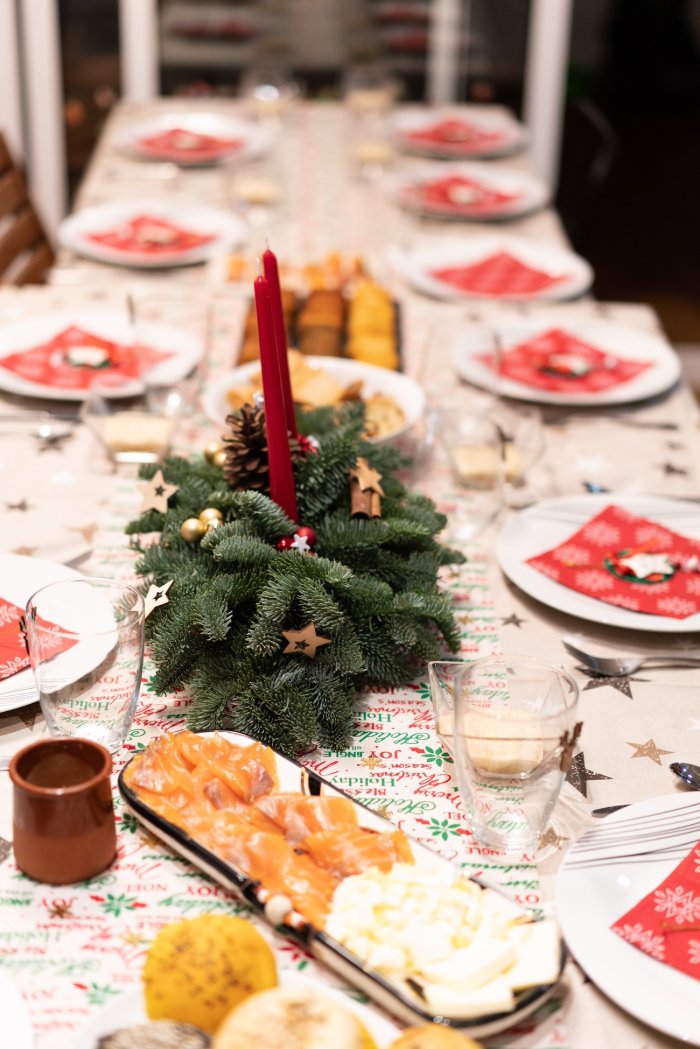 A table decorated for Christmas lunch