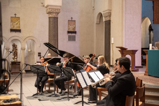 Chamber musicians perform in SMC Chapel