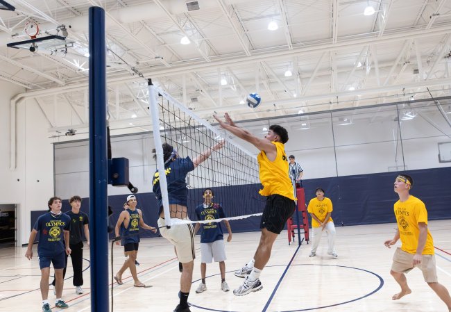 Bump, Set, Spike. Intense volleyball action during the match-up between Mitty Hall and De La Salle Hall. / Photo by Rebecca Harper