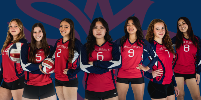 Returning Women's Club Volleyball student-athletes posing