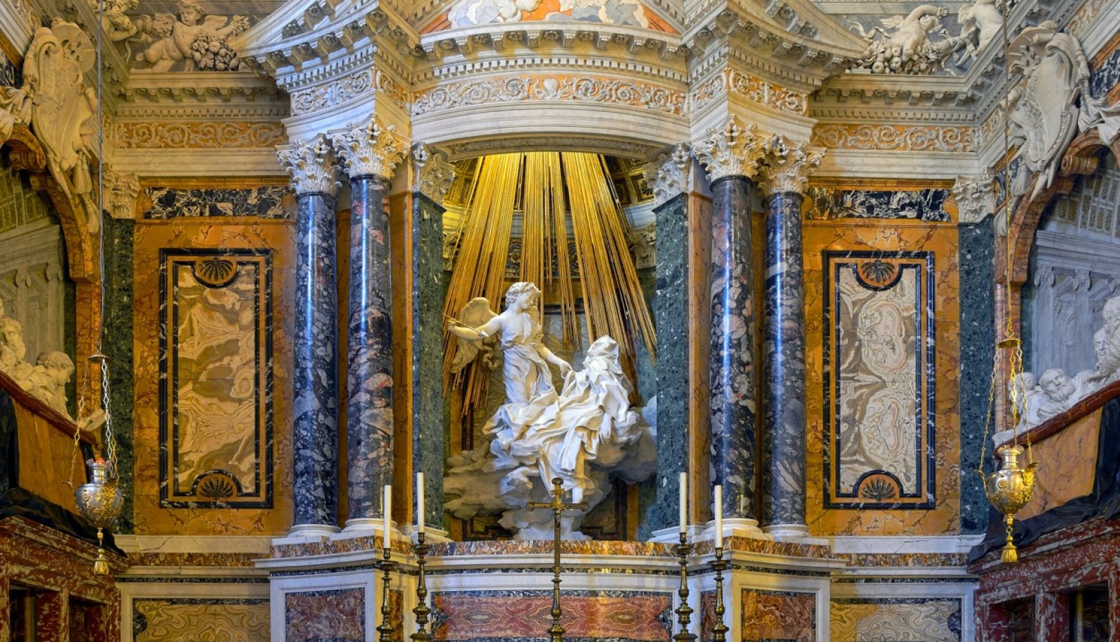 Wide view of Cornaro Chapel and the Ecstasy of Saint Teresa