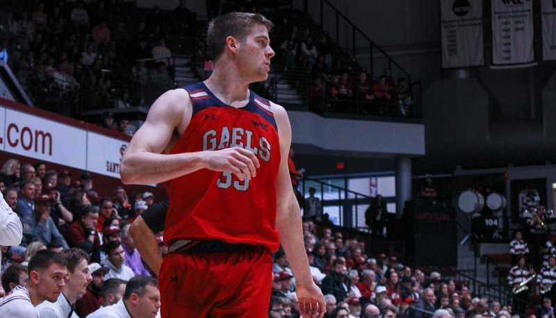 Men's Basketball Player Luke Barrett plays against Santa Clara in January 2024