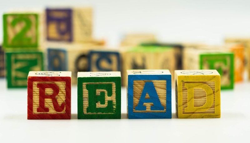 READ spelled out in wooden blocks
