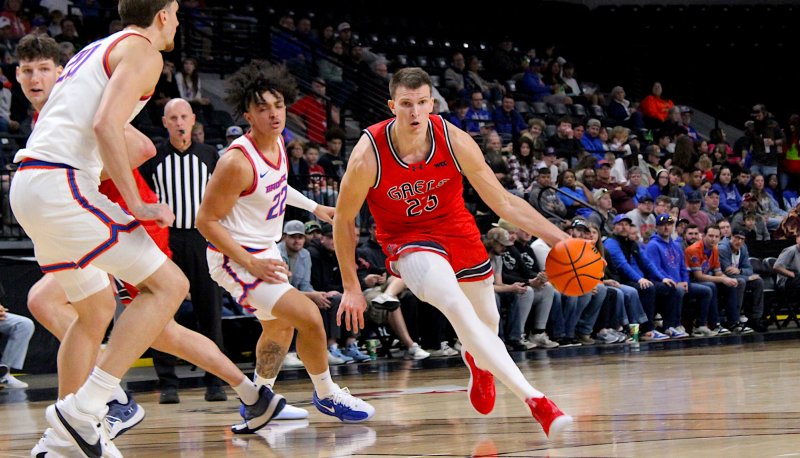 Men's Basketball player Paulius Murauskas drives against Boise State in December 2025