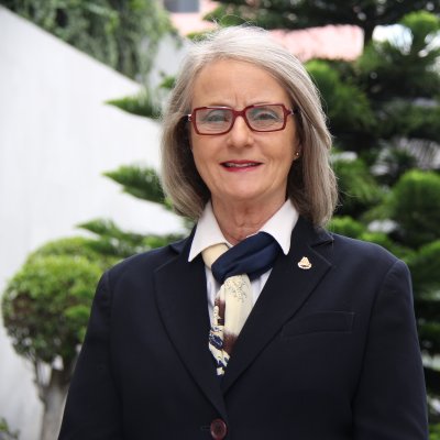 Dr. Joan Landeros