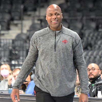 SMC Gaels Women's Basketball Head Coach Jeff Common in March 2023