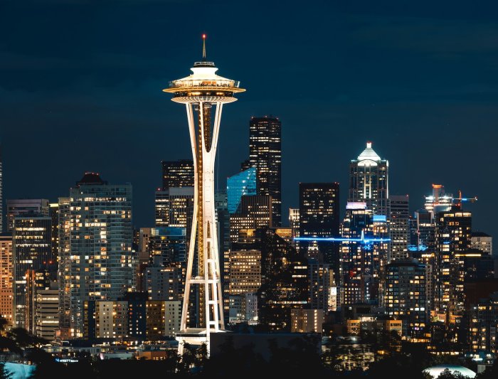 Space Needle illuminated in the Seattle nighttime skyline